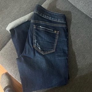 Silver Jeans Capris 28 inch waist